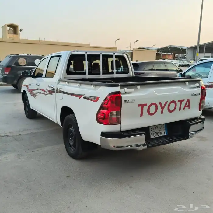 هايلكس 2017 4