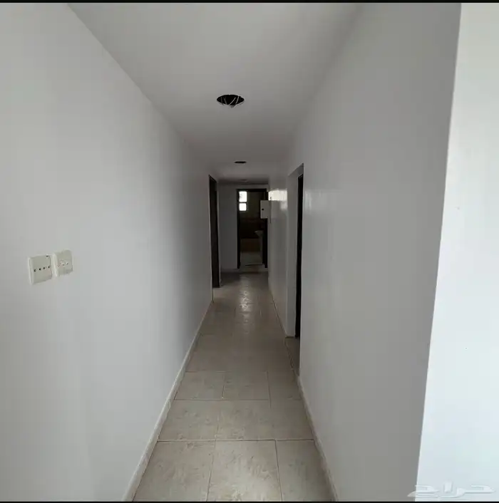 شقة للايجار في حي الملك عبدالعزيز 1