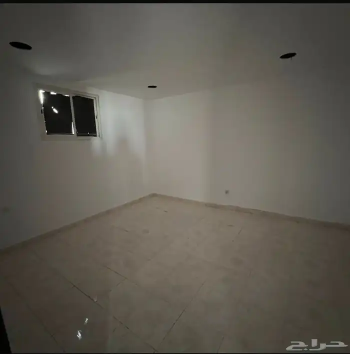شقة للايجار في حي الملك عبدالعزيز 3