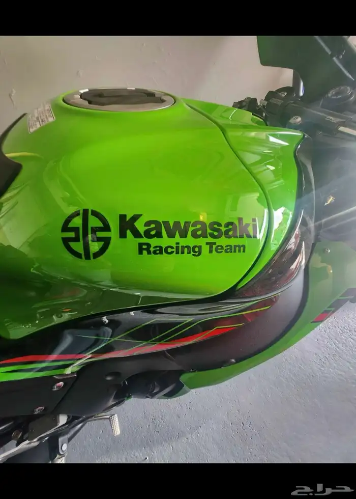 للبيع دباب كوزاكي zx10r موديل 2023 16