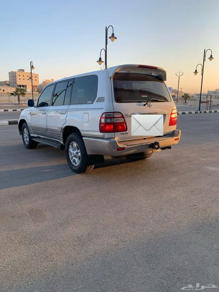 لاندكروزر vxr 2004 5