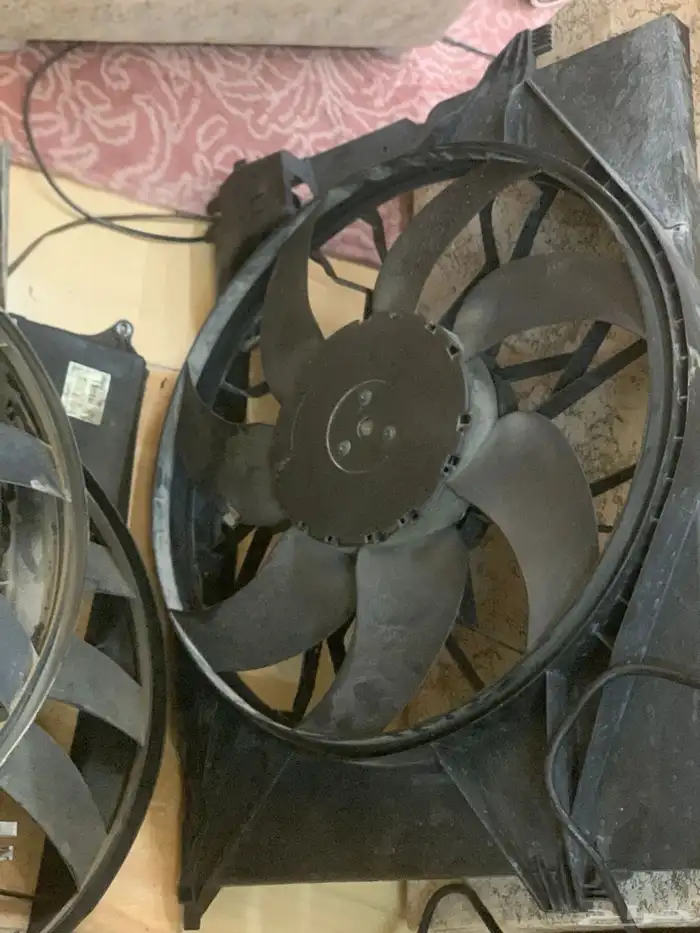 مساعدات مرسيدس فياقرا. 2