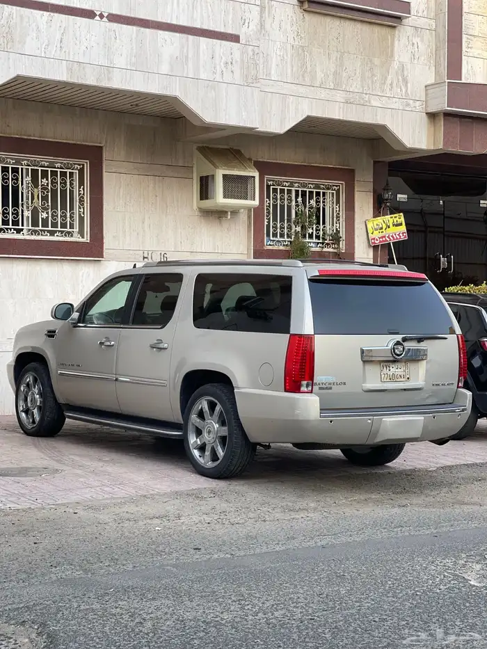 اسكاليد 2009 بريميوم 4