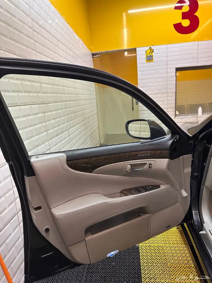 لكزس 2008 LS 11
