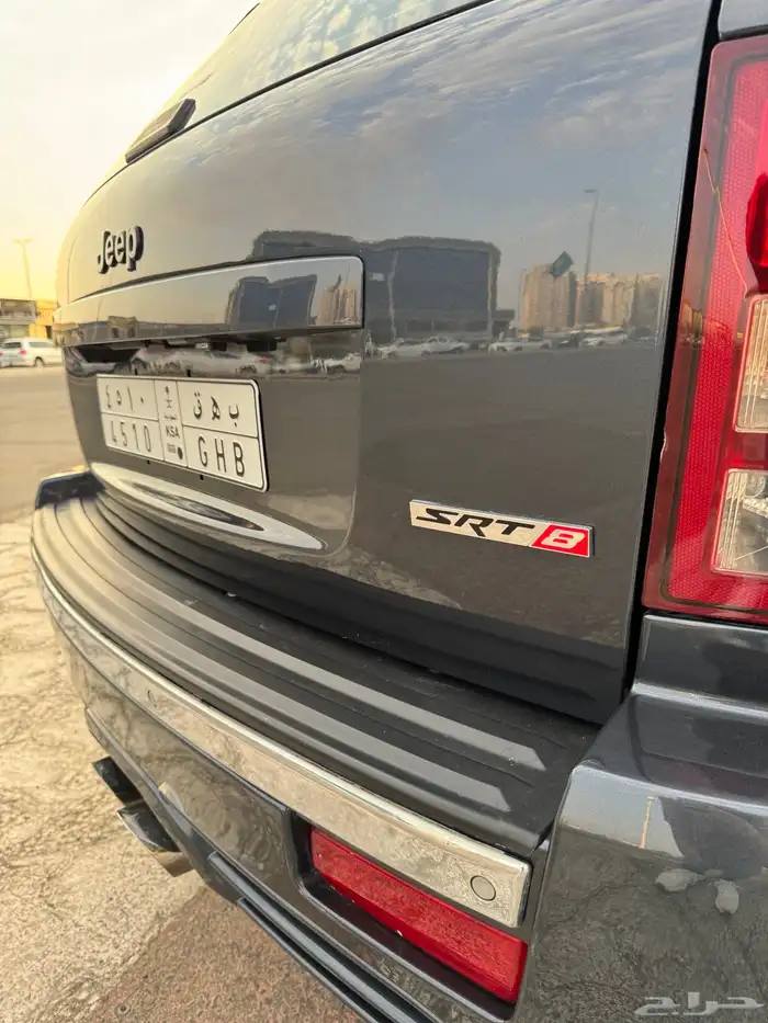 جيب قراند شيروكي 2010 SRT 8 41