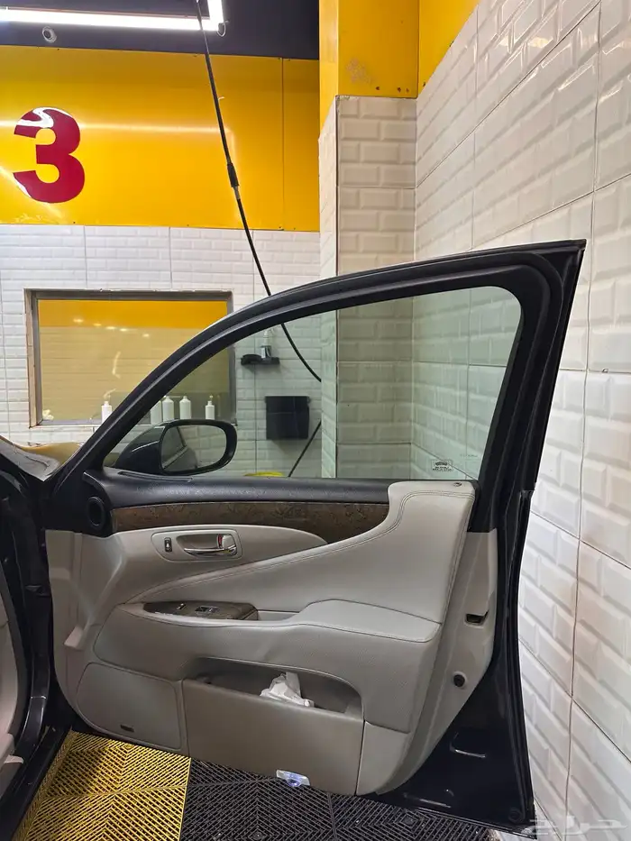 لكزس 2008 LS 8