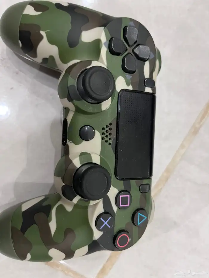 سوني فور سليم ونضيف ولم يدخل محل صيانه حد ب 350 توصيل عليك 4