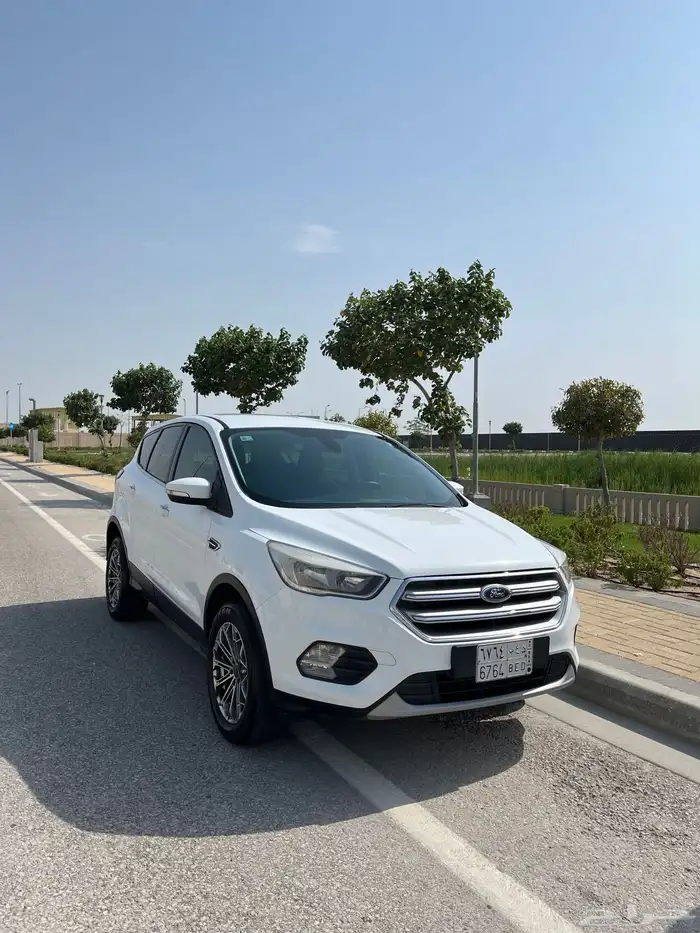 للبيع جيب فورد اسكيب موديل 2019 جاهز للاستخدام 9