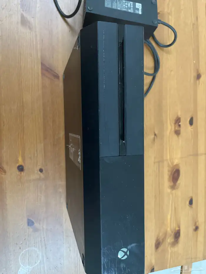Xbox 1 بدون يده ما دخل الصيانه 1