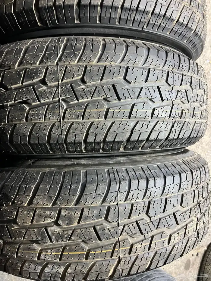 جنوط ديازلا 8 إنش نضيفه بالمره مع كفرات تاريخ 23 7