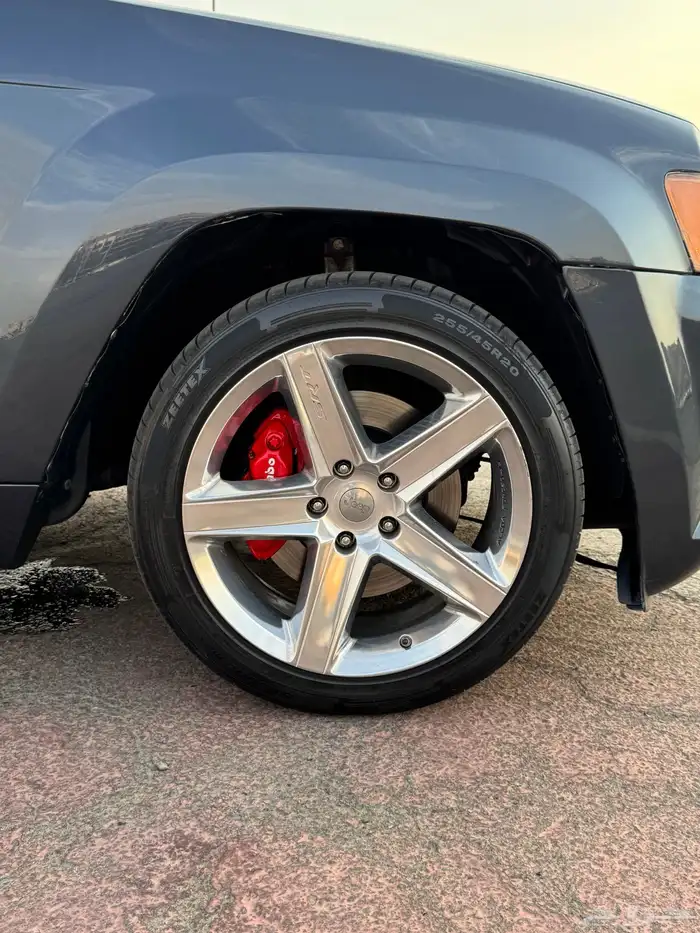 جيب قراند شيروكي 2010 SRT 8 33
