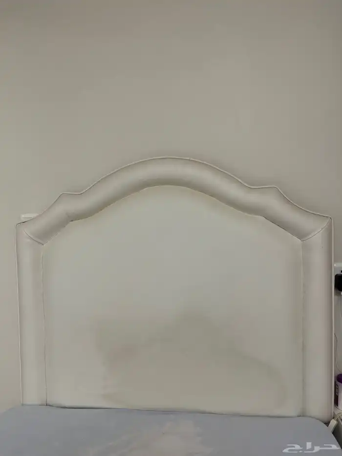 سرير مع مرتبة للبيع 1