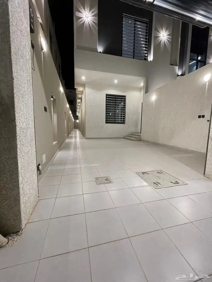 للبيع ارواف أرضي وعلوي بالمحاله ابها سعر يبدأ من 690 الف 2