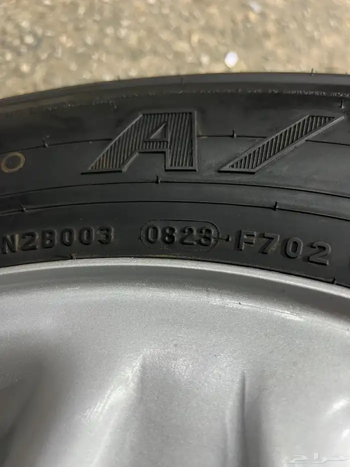 جنوط ديازلا 8 إنش نضيفه بالمره مع كفرات تاريخ 23 15