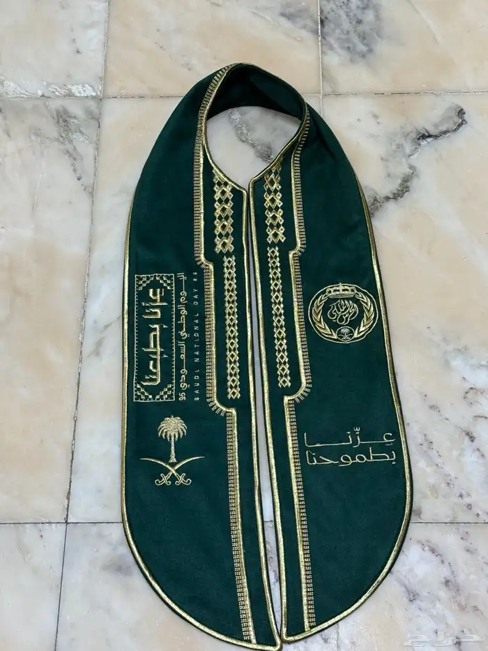 وشاحات شالات هدايا اليوم الوطني تطريز طباعة تصنيع خاص بنا 17