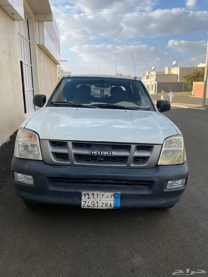 ايسوزو ديمكس 2006 ديزل اللون ابيض مفحوصه قبل ثلاث أيام 8