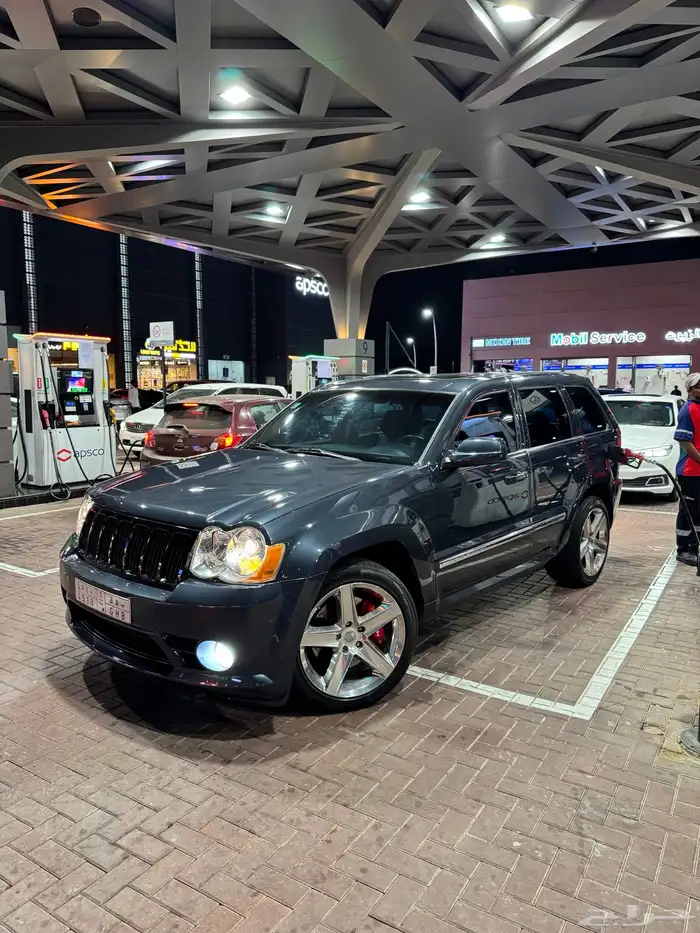 جيب قراند شيروكي 2010 SRT 8 5