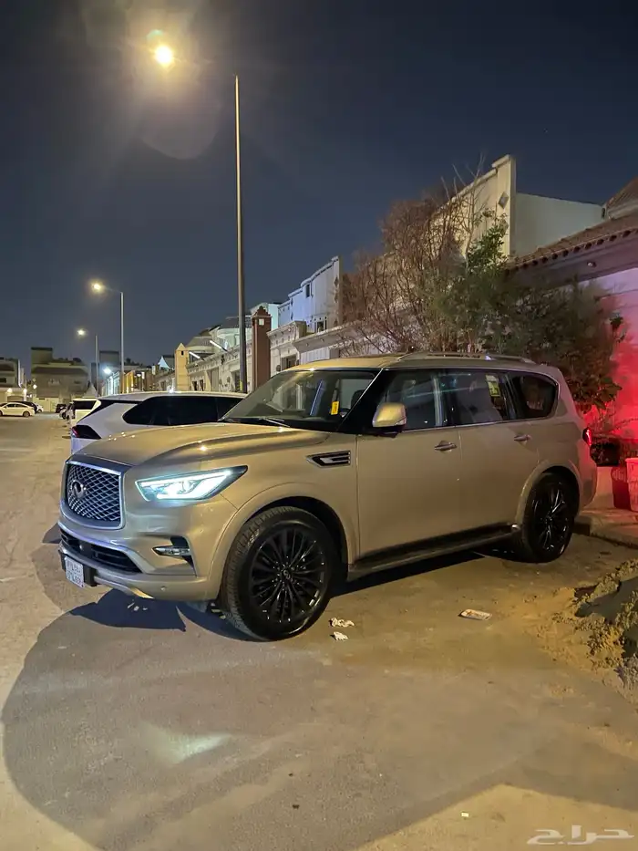 انفينتي QX80 2022 5