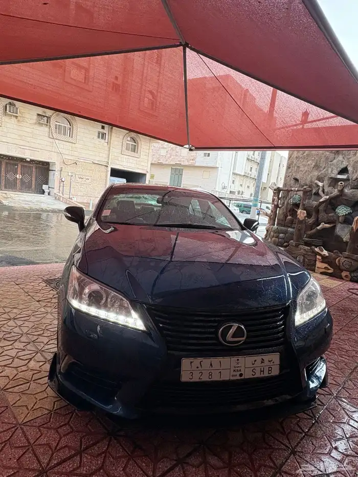 للبيع لكزس es350 ازرق نظيفه 3