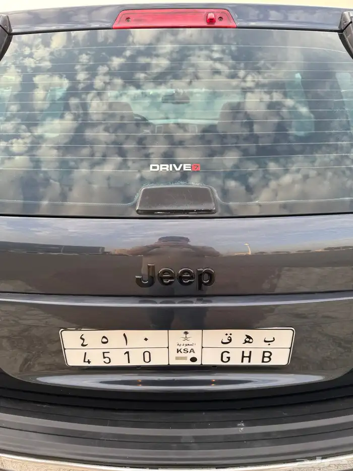 جيب قراند شيروكي 2010 SRT 8 36