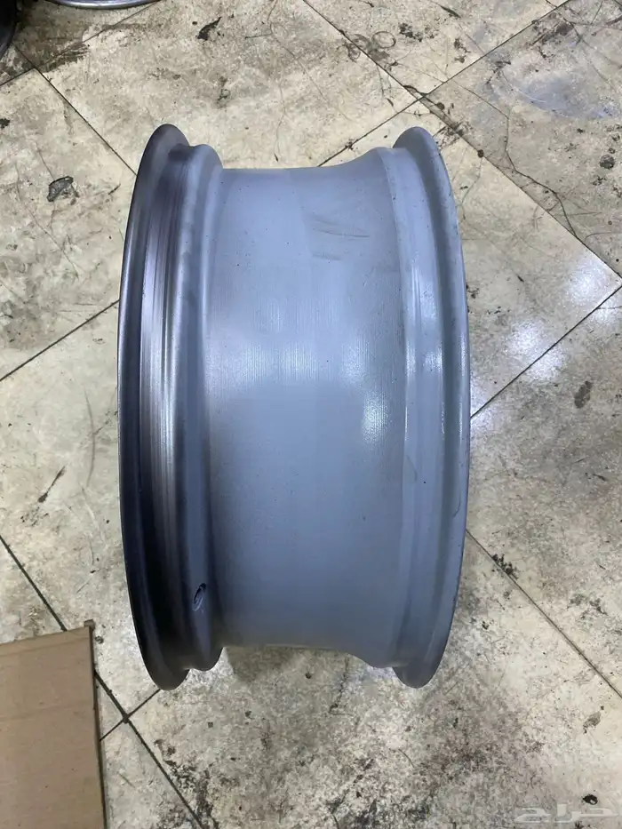 جنوط جيب لاندكروزر مقاس 20 موديل من 2022 لا 2025 اصلي وماله 1