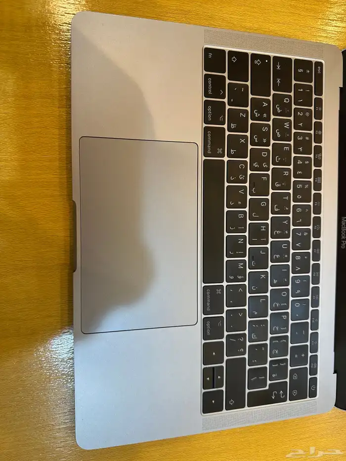 للبيع ماك بوك برو 13 انش 2017 3