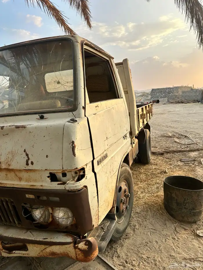 لبيع قلاب شغال شرط 0