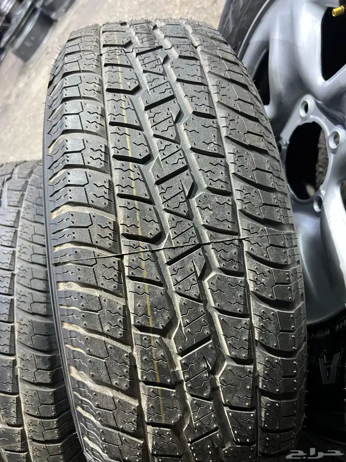 جنوط ديازلا 8 إنش نضيفه بالمره مع كفرات تاريخ 23 16