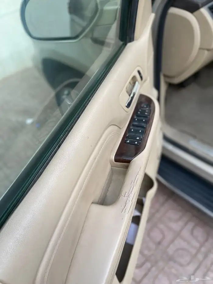 اسكاليد 2009 بريميوم 11