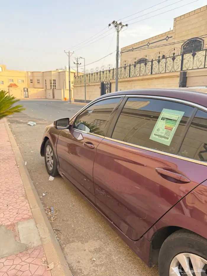 للبيع اكورد 5
