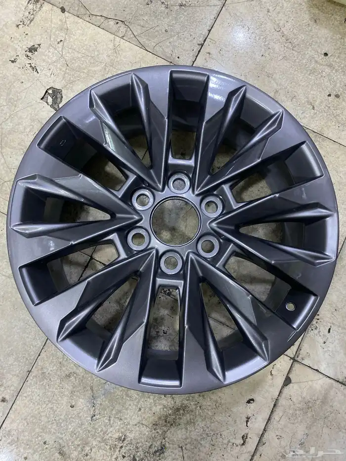 جنوط جيب لاندكروزر مقاس 20 موديل من 2022 لا 2025 اصلي وماله 0