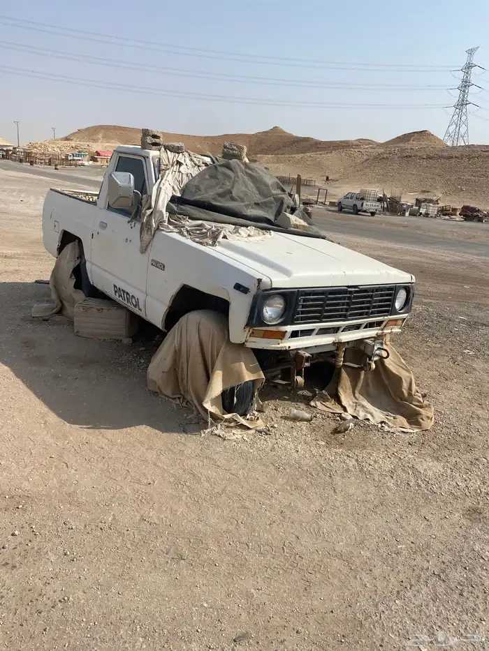 جيب نيسان موديل 1983. 2