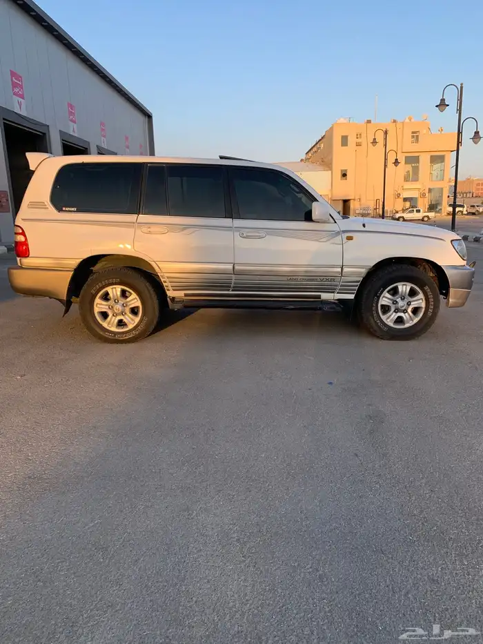 لاندكروزر vxr 2004 4