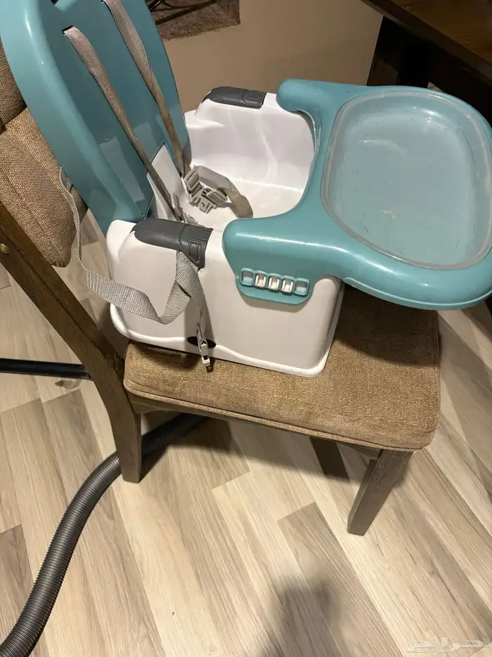 كرسي طعام للأطفال يثبت علي الكراسي 1