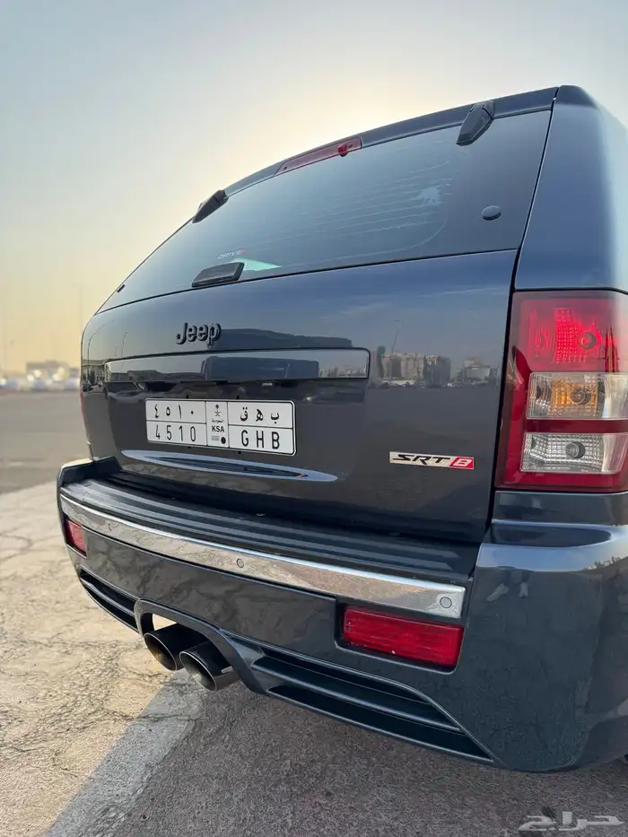 جيب قراند شيروكي 2010 SRT 8 11