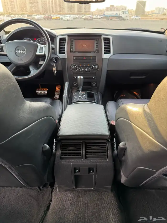جيب قراند شيروكي 2010 SRT 8 23