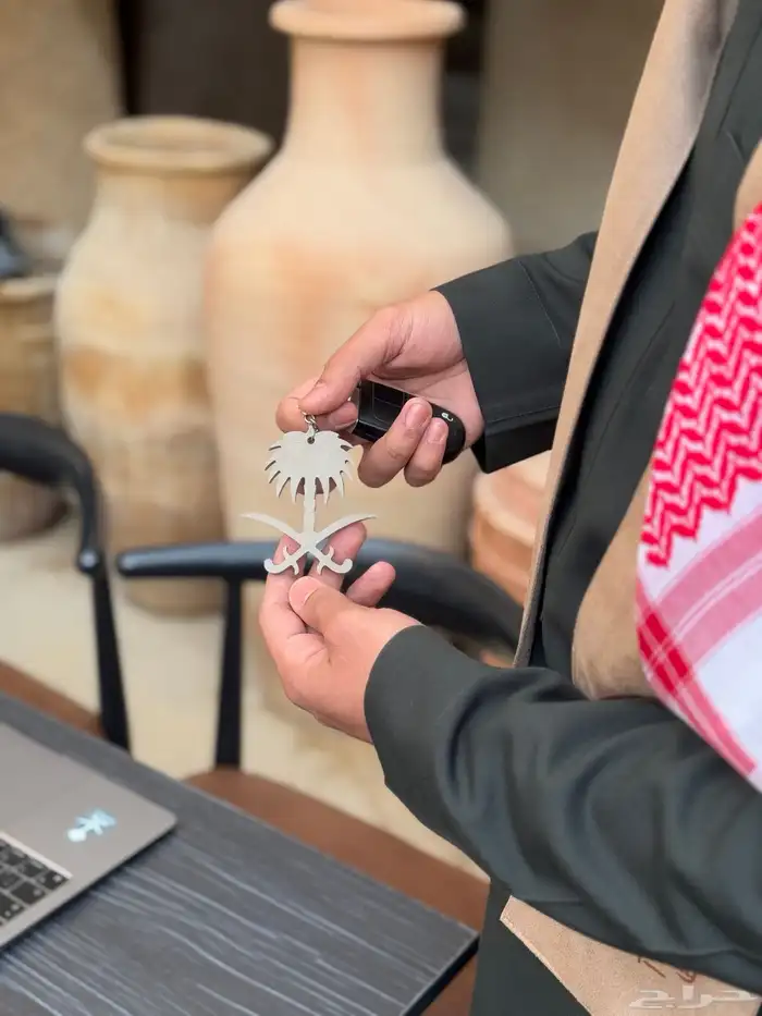 وشاحات شالات هدايا اليوم الوطني تطريز طباعة تصنيع خاص بنا 8