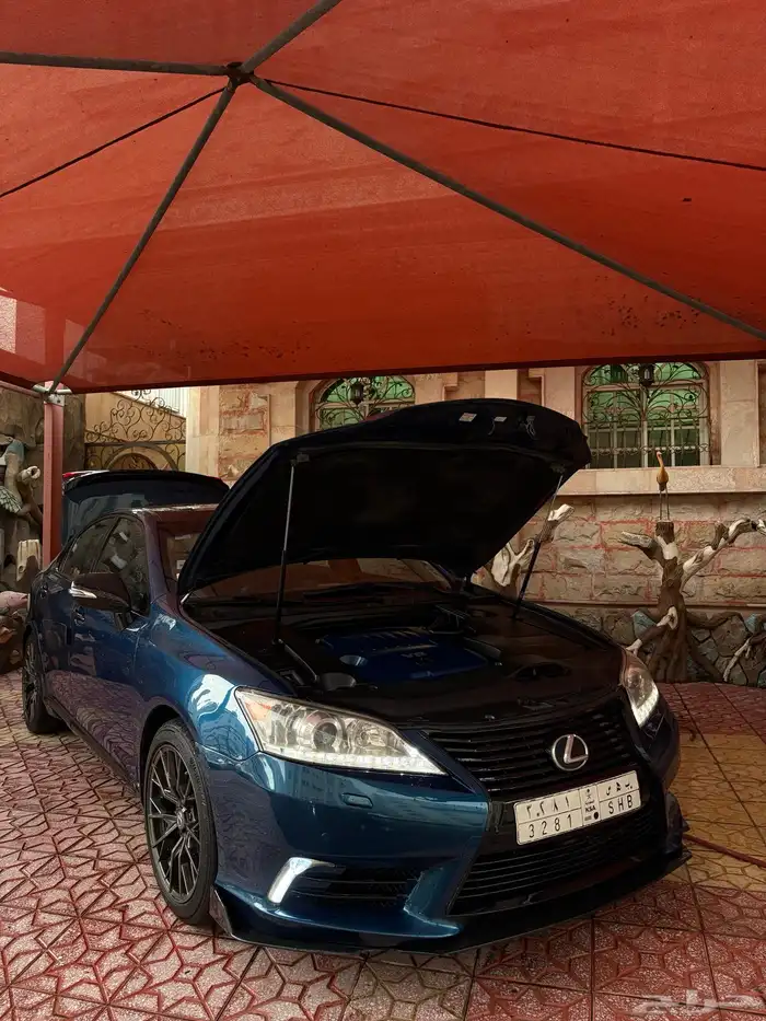 للبيع لكزس es350 ازرق نظيفه 20