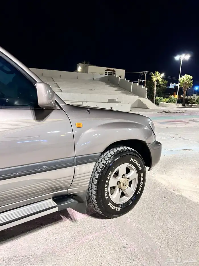 لاندكروزر GXR-1 سعودي 2002 4