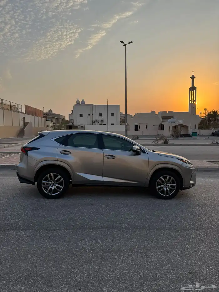 لكزس NX300 ستاندرد 2020 6