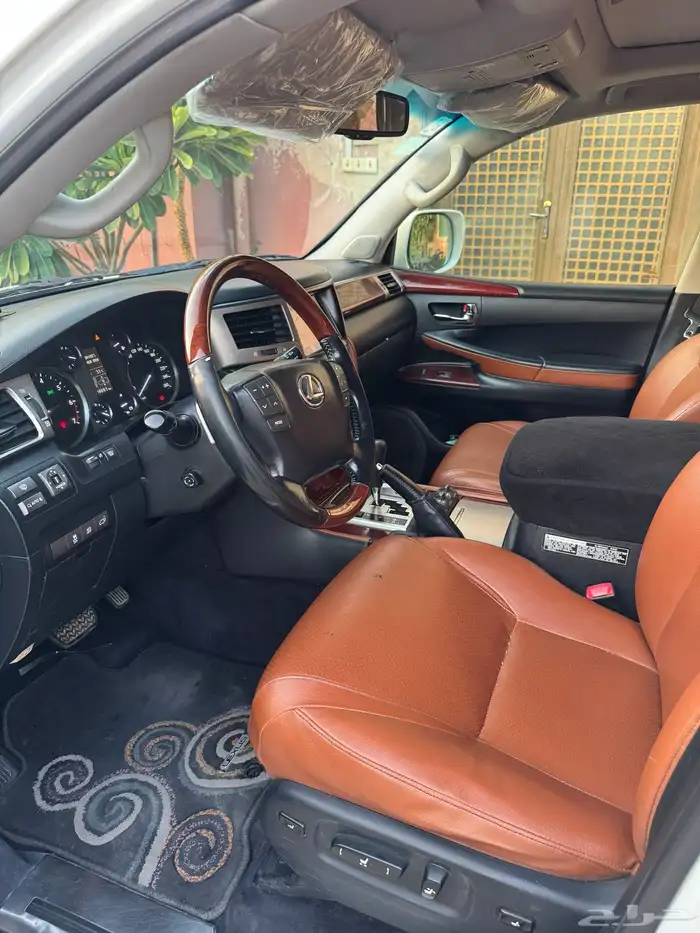 جيب لكسز 570 LX DD 2012 فل كامل ممشى 364 ألف 14