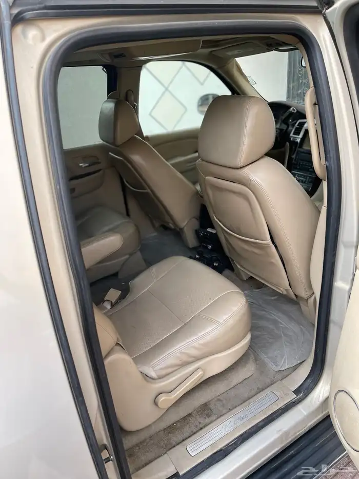 اسكاليد 2009 بريميوم 16