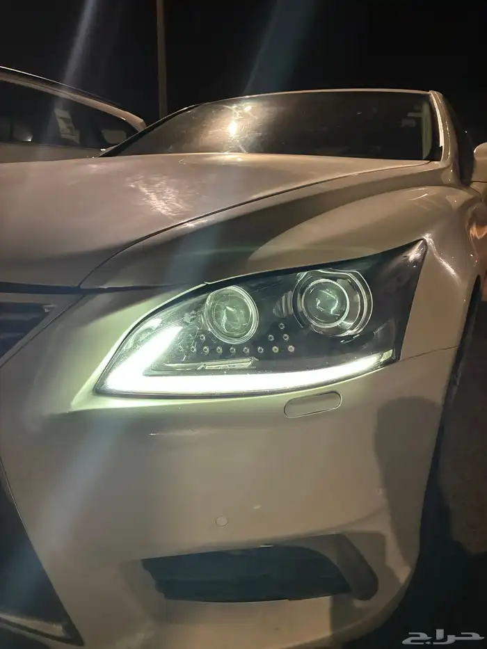 ليد نهاري لكزس LS460 جديد 1