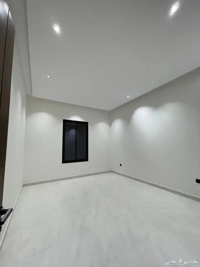 للبيع ارواف أرضي وعلوي بالمحاله ابها سعر يبدأ من 690 الف 23