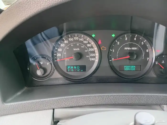 جيب قراند شروكي 2077 1