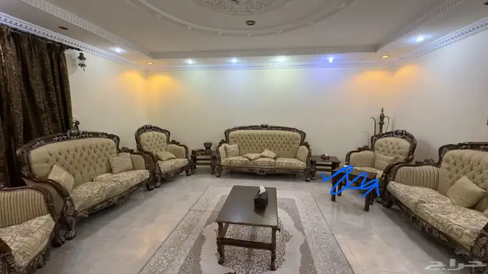 كنب وستاره و سجاده وطاولات للبيع 0