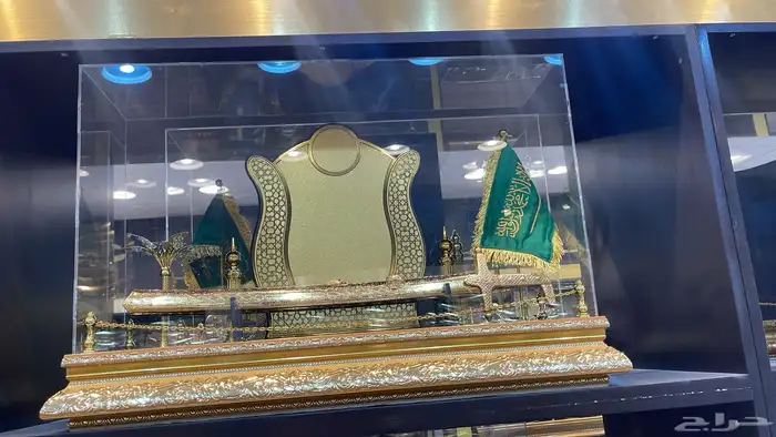 هدايا رجالية بشت سيف درع تخرج ترقية تقاعد زواج 20