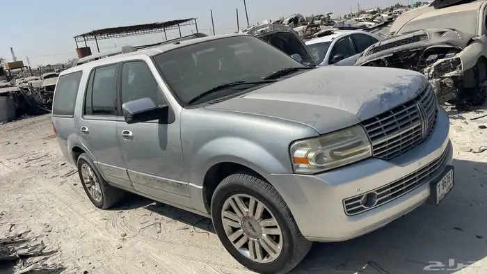 فورد لينكون 2011 قطع غيار فقط السياره في البحرين 4