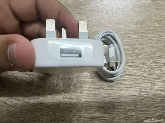 شاحن ايفون اصلي 2