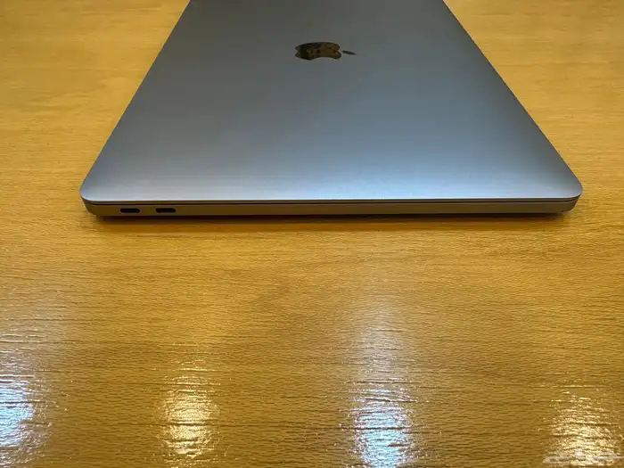 للبيع ماك بوك برو 13 انش 2017 5
